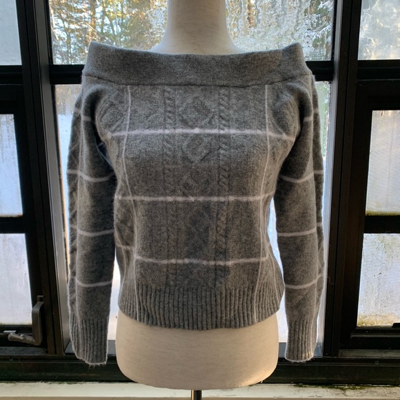 DH New York Alpaca Off-Shoulder Sweater - Picture 2 of 9